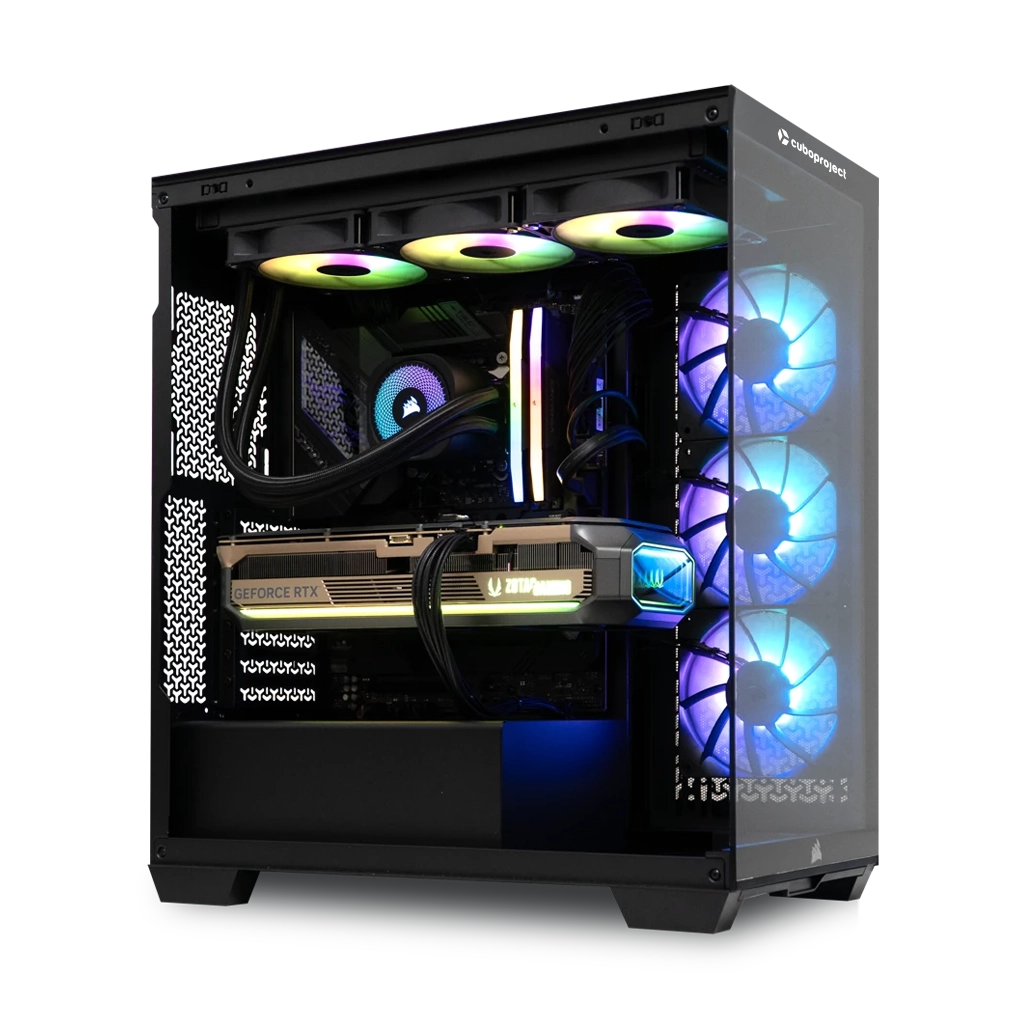 Workstation con configurazioni potenti per content creator che usano software creativi e PC gaming con alte prestazioni